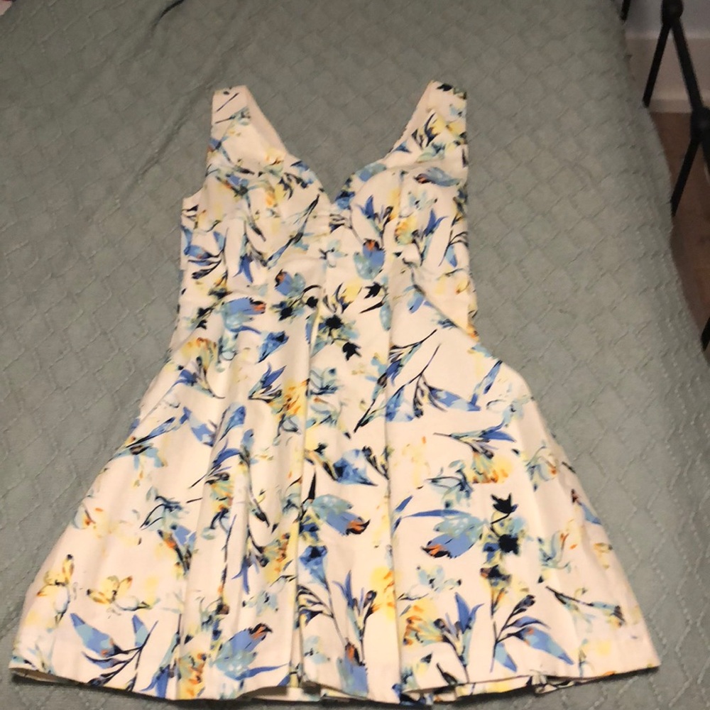 Pattern dress
